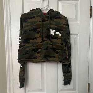 Rumble Boxing Camo Cropped Hoodie Size Small